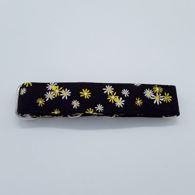 Whippet Collar – Yellow and White Daisy’s on Black (3.3cm)